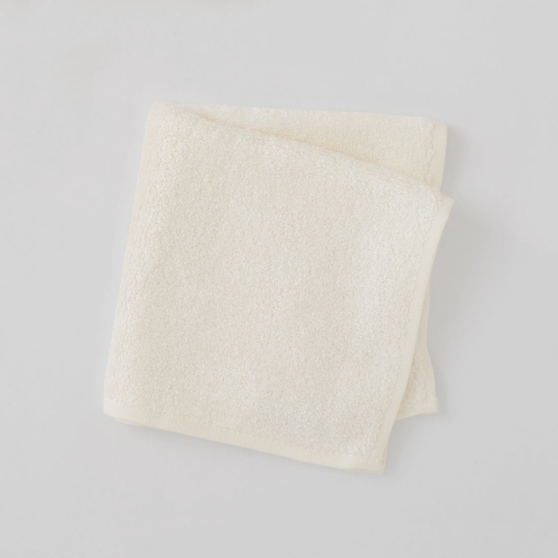 Bamboo towel handkerchief that is gentle on the skin